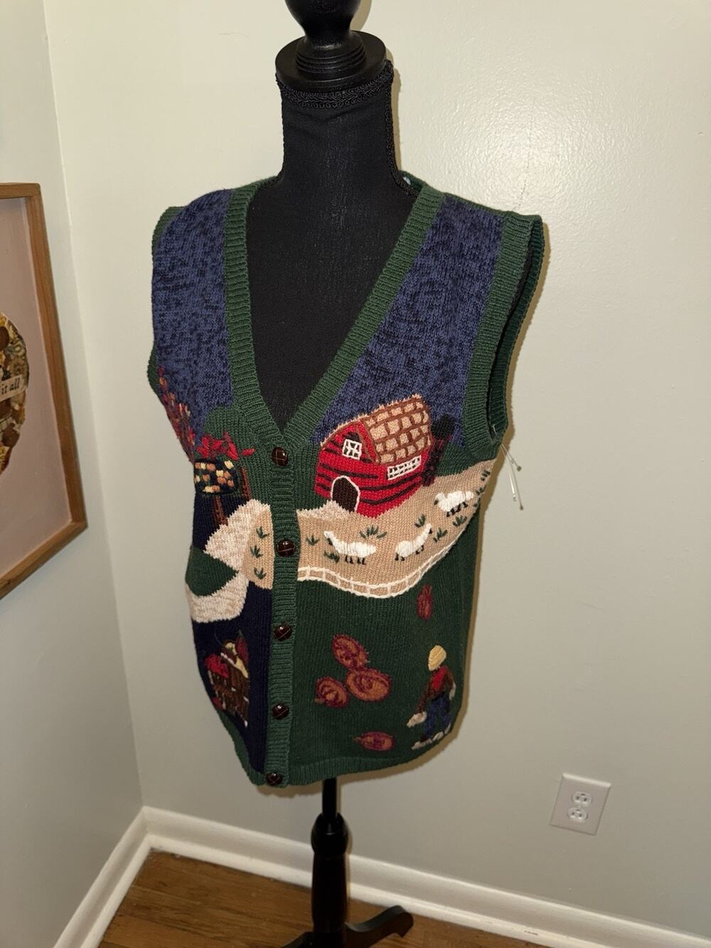 Vintage Capacity Women’s Size Medium Knit Sweater Vest Button Up Cottage Sheep